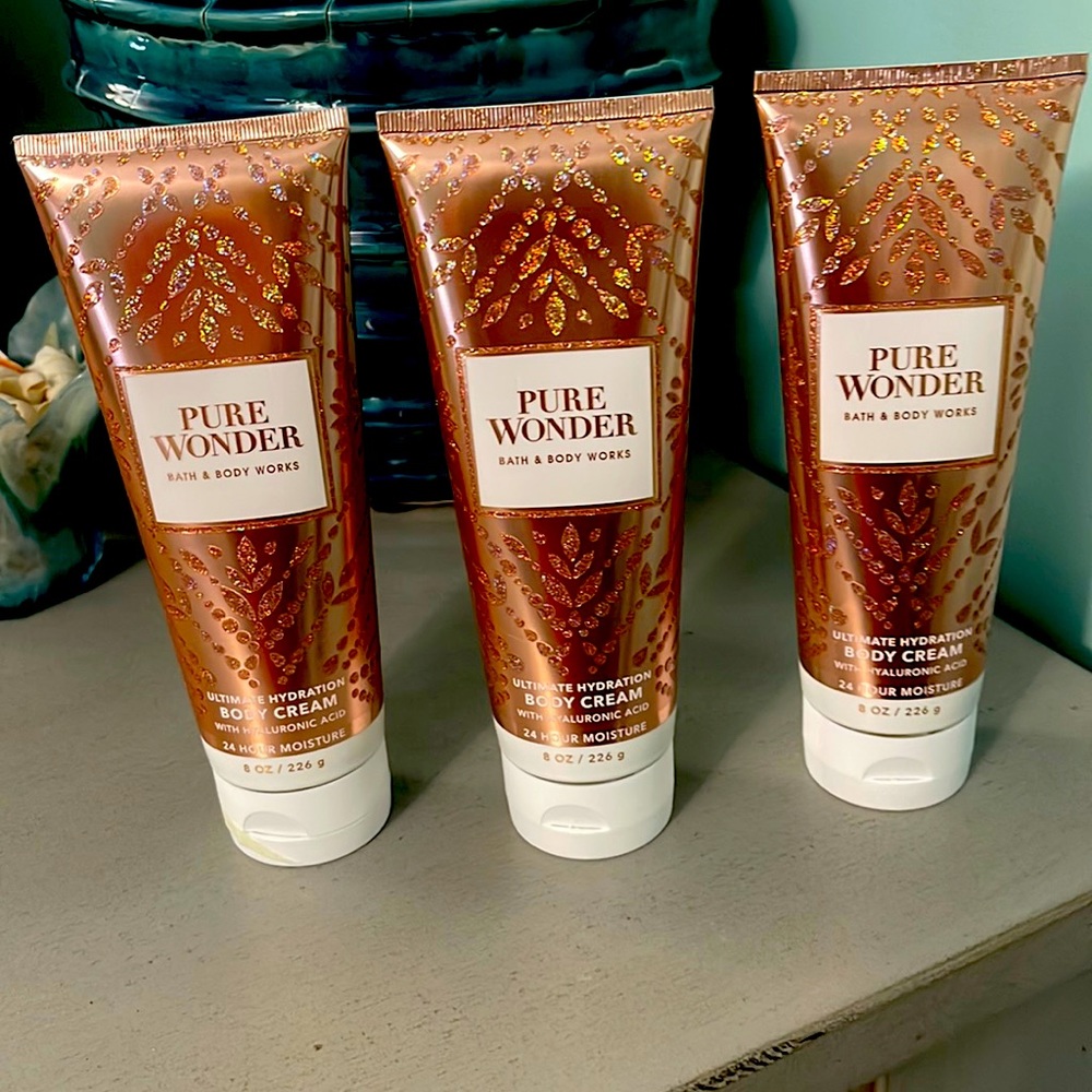 Brand new… 3 pure wonder from Bath and Bodyworks… $25 for one for $60 for three